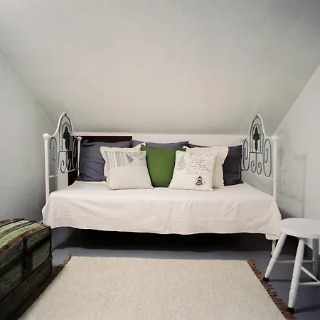 Gasthof The Five House 3*