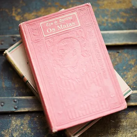 Gasthof The Five House